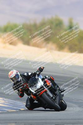 media/Apr-10-2022-SoCal Trackdays (Sun) [[f104b12566]]/Turn 10 (1pm)/